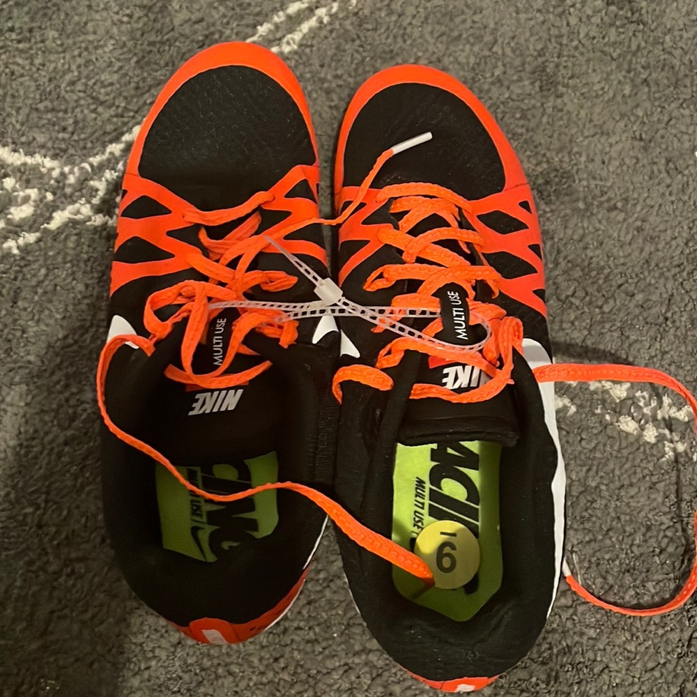 Nike spikes